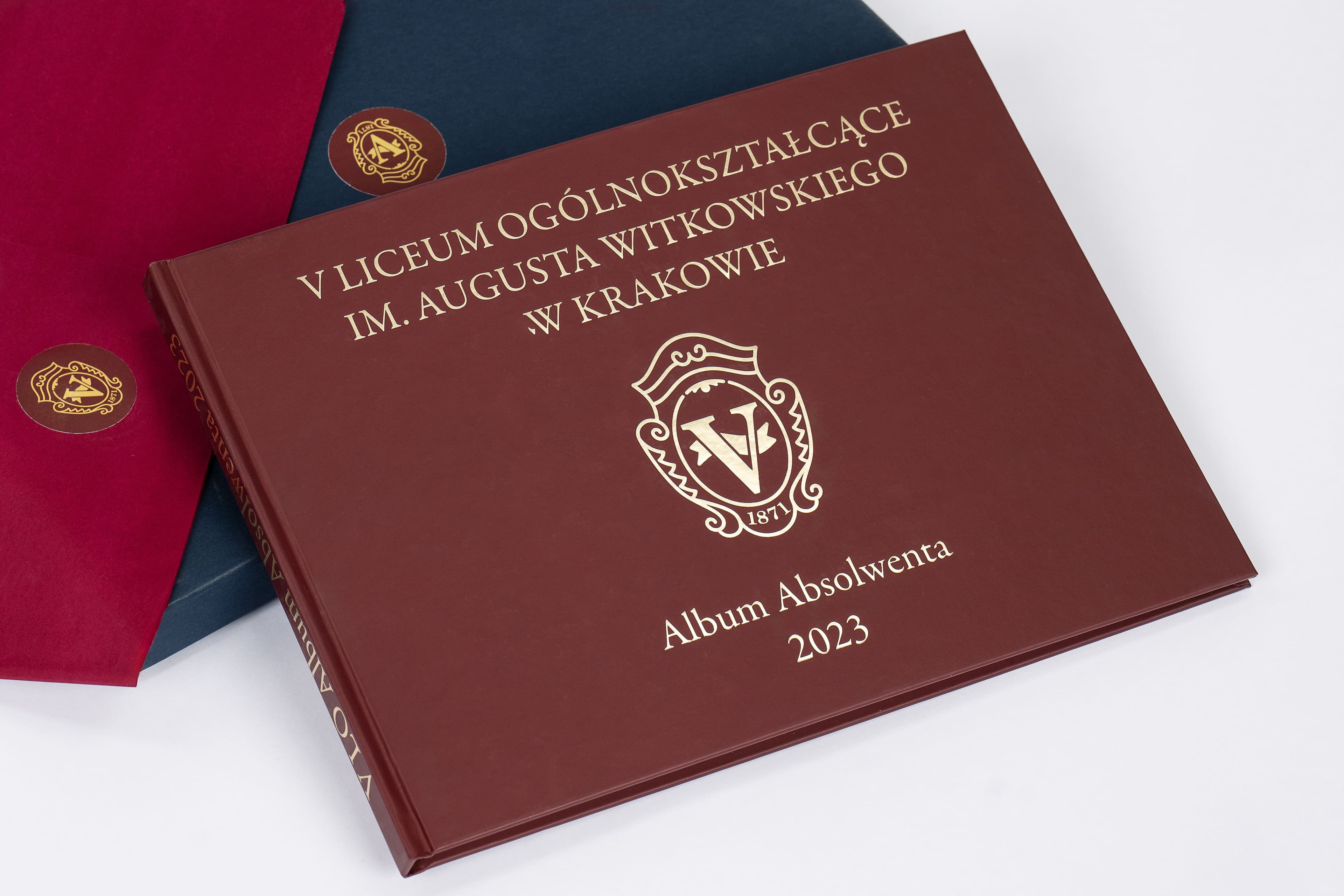 Fotograf na zakończenie liceum | Zdjęcia klasowe Kraków | Album Absolwenta