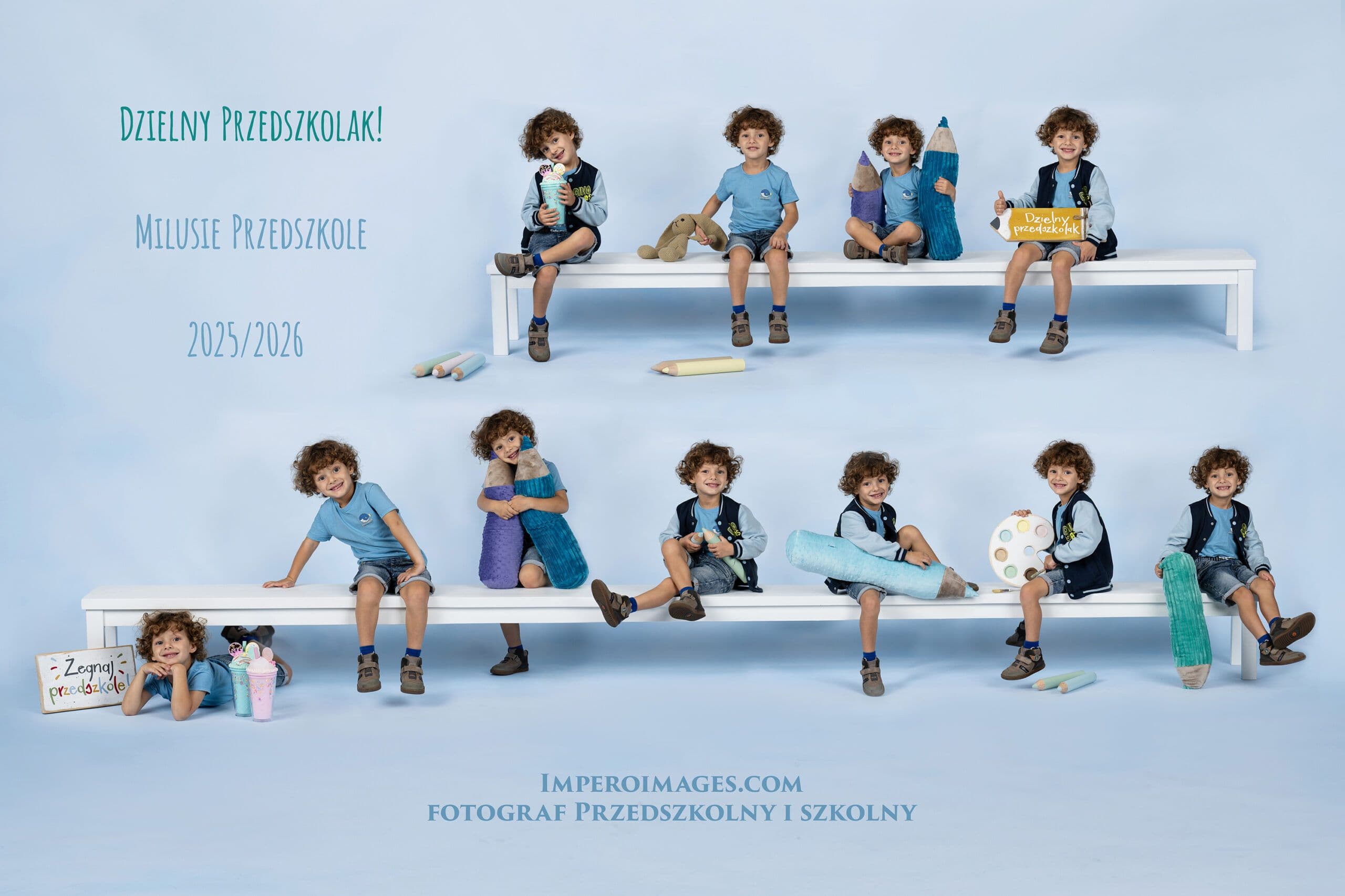 Zdjęcie grupowe przedszkolne na ławeczce — dzieci z Milusie Przedszkole w dwóch rzędach na białej ławeczce z kolorowymi kredkami i przyborami szkolnymi na rok 2025/2026